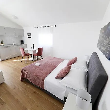 Doris Apartment Zadar