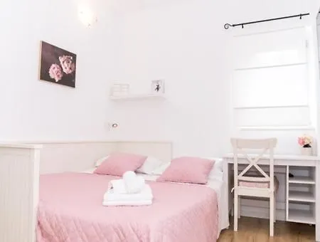 Διαμέρισμα Doris *