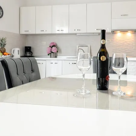 Apartman Doris *