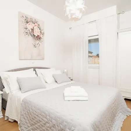 Doris Apartman Zára