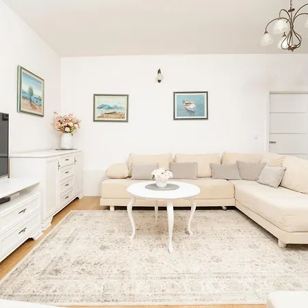 Doris Apartman Zára