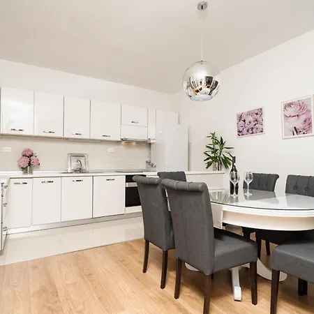 Doris Apartman *