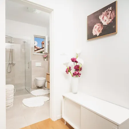 Doris Apartman