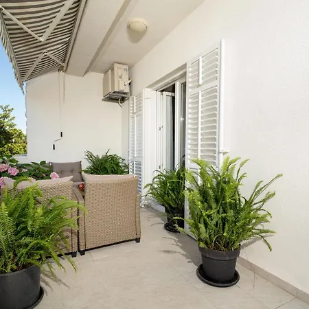 Apartman Doris *